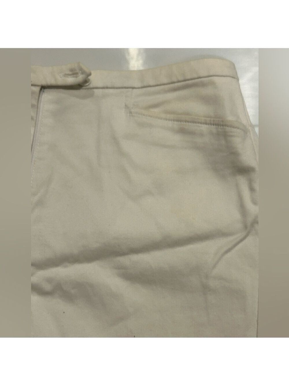 Ann Taylor Stretch Flat Front Shorts Cream Ivory Off-White Size 8 EUC - Picture 4 of 7
